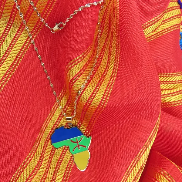 Collier amazigh Drapeau berbère Carte Afrique or