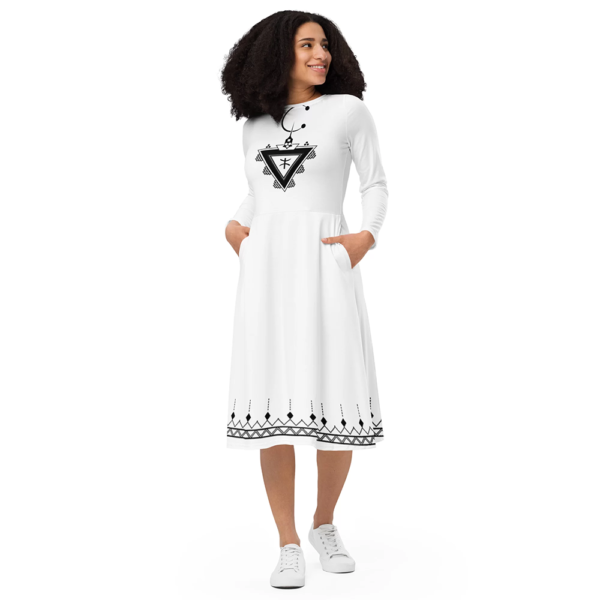 Robe Berbere Symbole amazigh devant