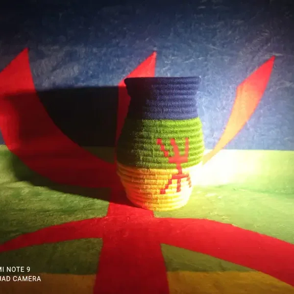 Vase décoratif – Drapeau amazigh