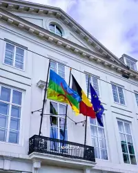 Molenbeek hisse le drapeau amazigh pour Yennayer 2976